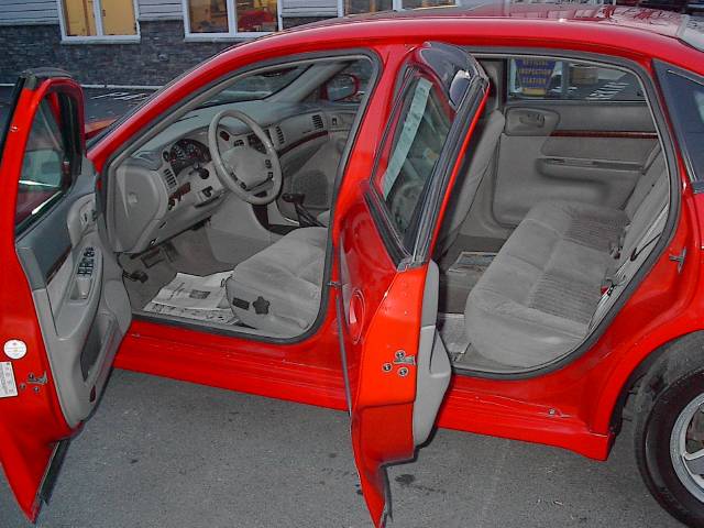 Chevrolet Impala 2001 photo 3