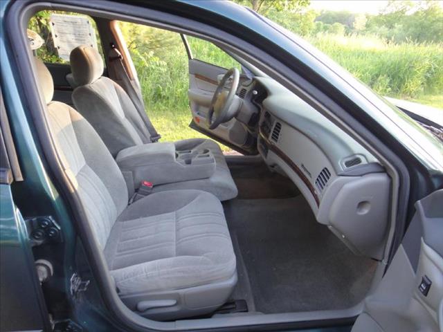 Chevrolet Impala 2001 photo 12