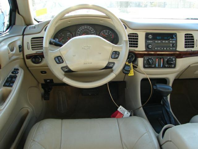 Chevrolet Impala 2001 photo 4