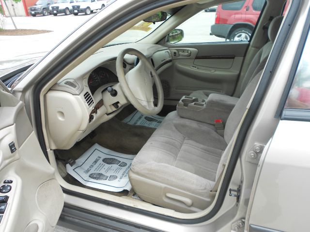 Chevrolet Impala 2001 photo 14