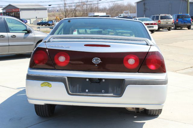 Chevrolet Impala 2002 photo 3