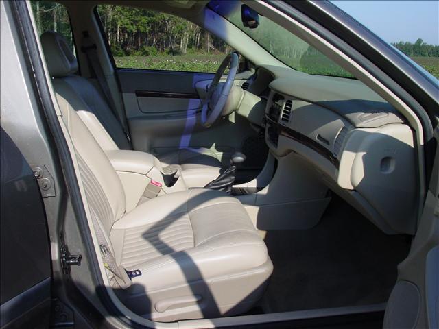 Chevrolet Impala 2002 photo 4