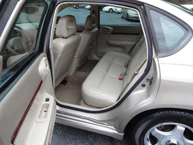 Chevrolet Impala 2002 photo 20