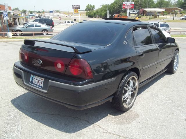 Chevrolet Impala 2002 photo 2