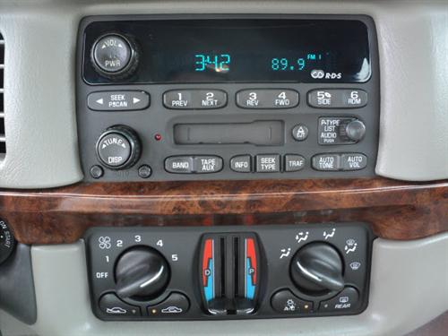 Chevrolet Impala 2003 photo 2