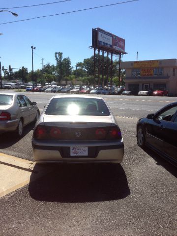 Chevrolet Impala Base Sedan