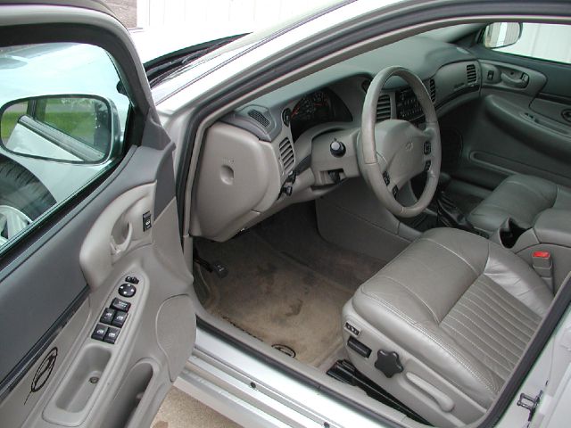 Chevrolet Impala 2003 photo 3