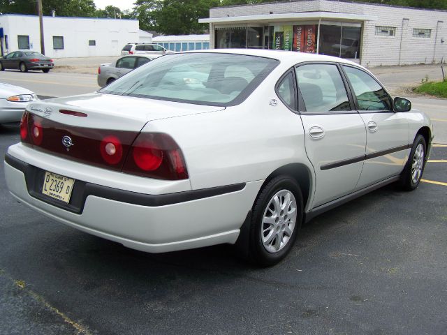Chevrolet Impala Base Sedan