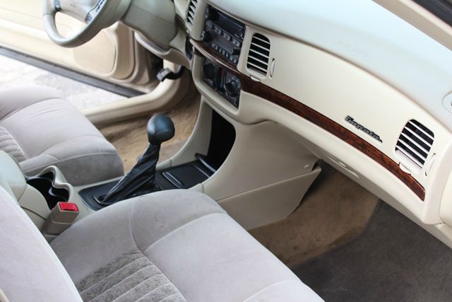 Chevrolet Impala 2003 photo 2