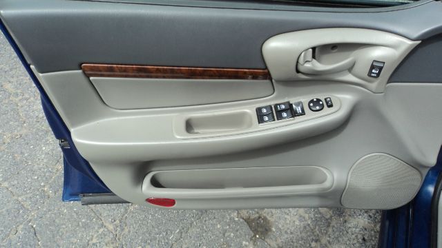 Chevrolet Impala 2003 photo 32