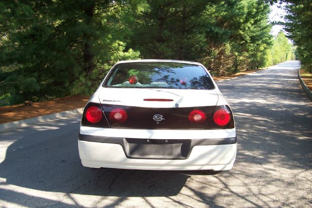 Chevrolet Impala 2004 photo 2