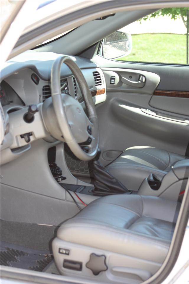 Chevrolet Impala 2004 photo 2