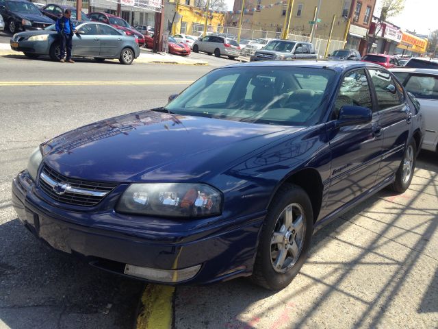 Chevrolet Impala Blk Ext With Silver Trin Sedan
