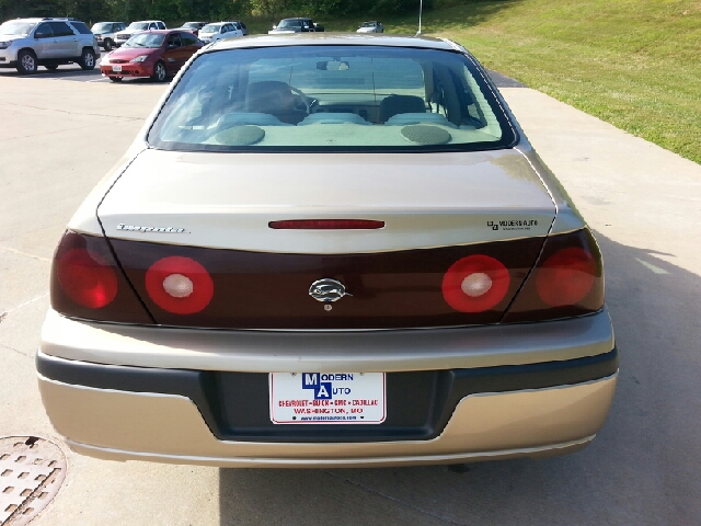 Chevrolet Impala 2004 photo 2