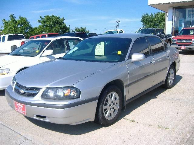 Chevrolet Impala Base Sedan