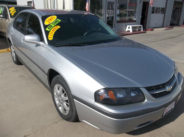 Chevrolet Impala Base Sedan