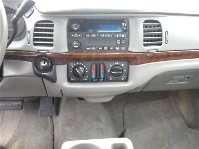 Chevrolet Impala 2005 photo 2