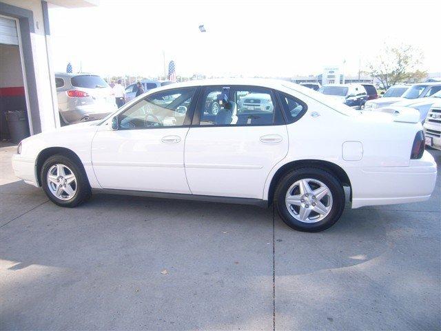 Chevrolet Impala Base Sedan