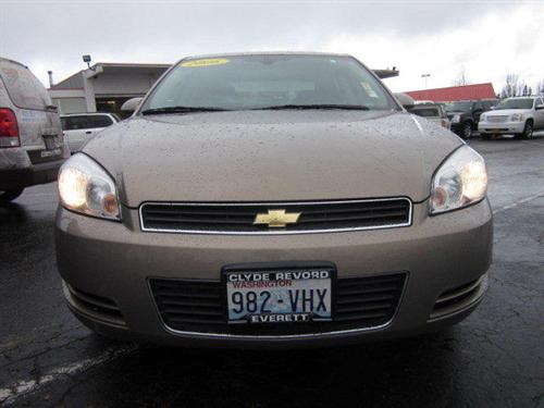 Chevrolet Impala LS A4WD Other