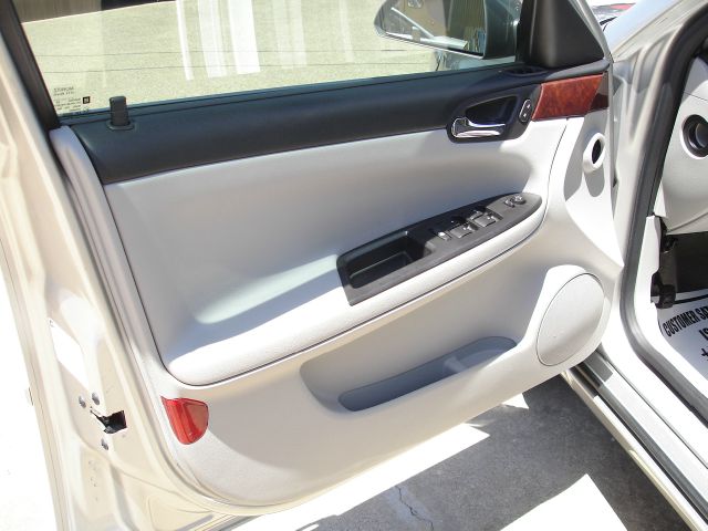 Chevrolet Impala 2006 photo 2