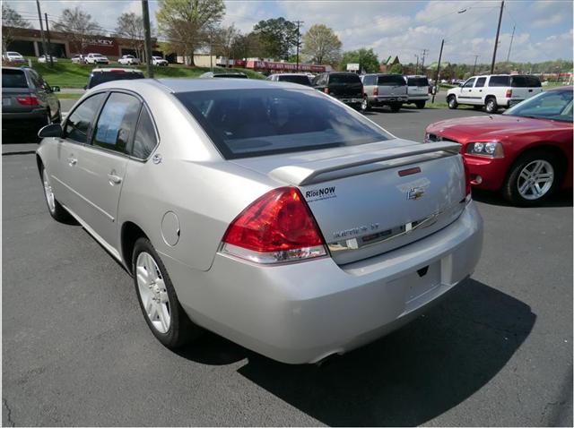 Chevrolet Impala 2006 photo 3