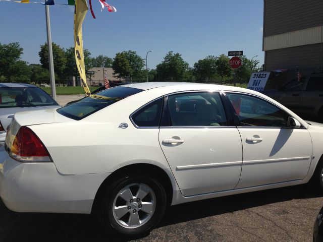 Chevrolet Impala Crew-long-drw-6.6l Diesel-4wd-one Owner Sedan