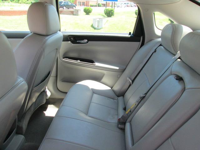 Chevrolet Impala ESV Platinum Edition Sedan