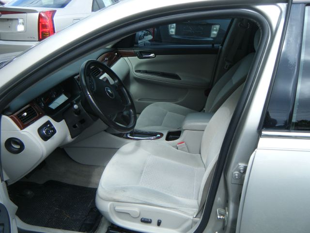 Chevrolet Impala Crew-long-drw-6.6l Diesel-4wd-one Owner Sedan