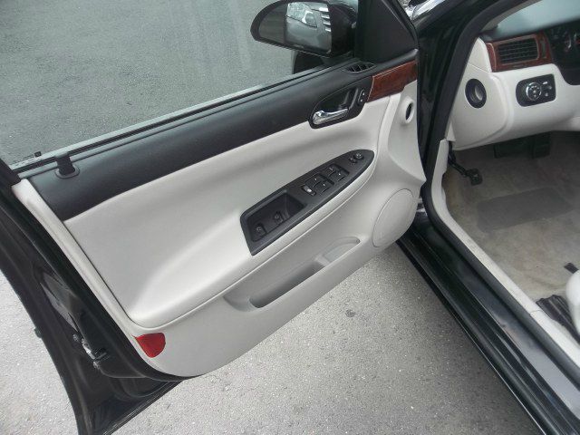 Chevrolet Impala Navigation RR DVD Sedan