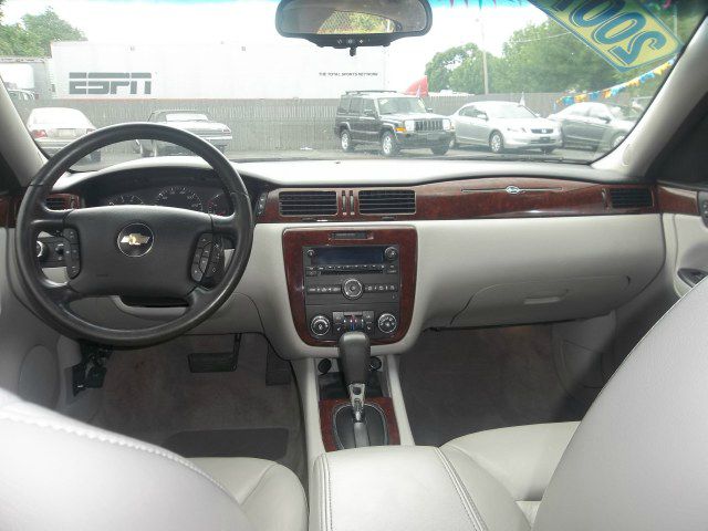 Chevrolet Impala 2007 photo 2