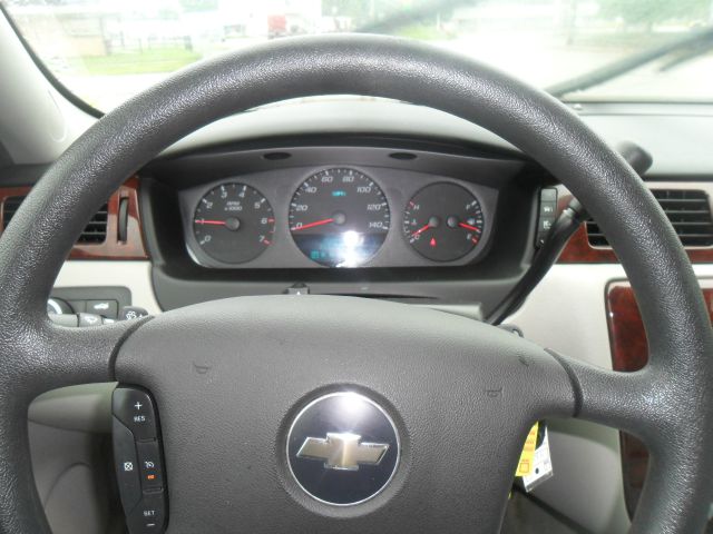 Chevrolet Impala Touring W/nav.sys Sedan