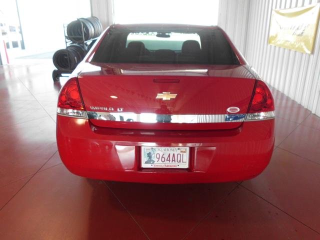 Chevrolet Impala 2008 photo 4