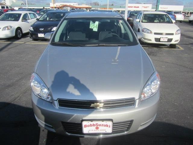 Chevrolet Impala 2008 photo 2