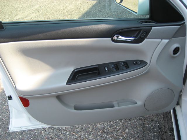 Chevrolet Impala 2008 photo 2