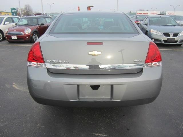 Chevrolet Impala 2008 photo 4