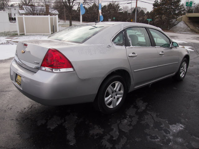 Chevrolet Impala 2008 photo 2