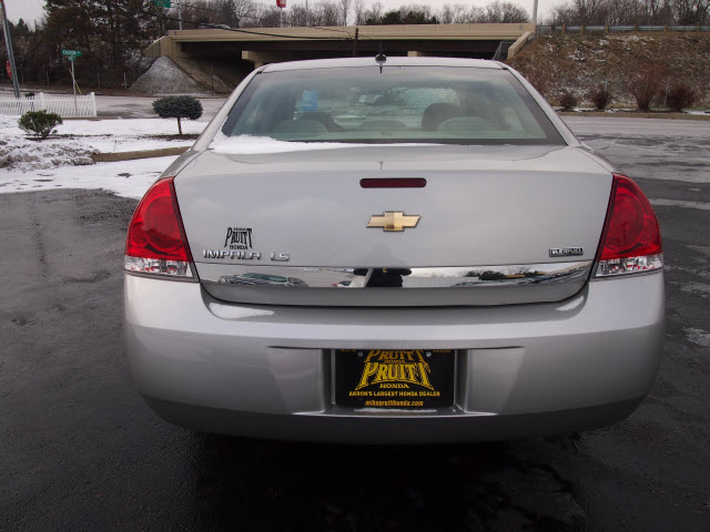 Chevrolet Impala 2008 photo 3