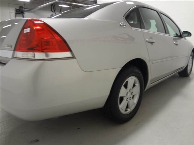 Chevrolet Impala 2008 photo 4