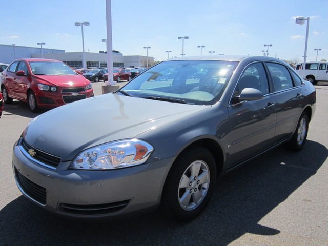 Chevrolet Impala 2008 photo 2