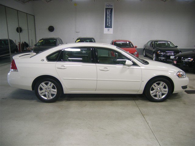 Chevrolet Impala 2008 photo 2