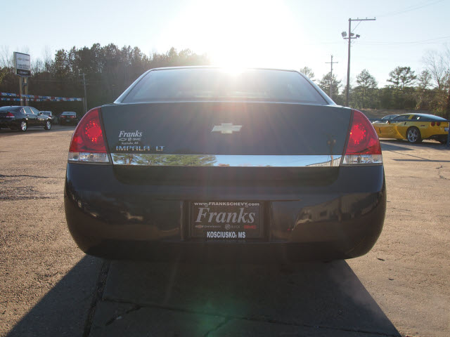 Chevrolet Impala 2008 photo 3