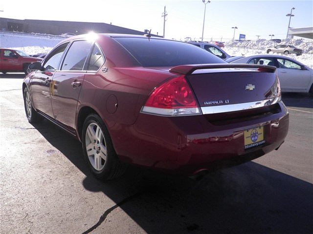 Chevrolet Impala 2008 photo 3