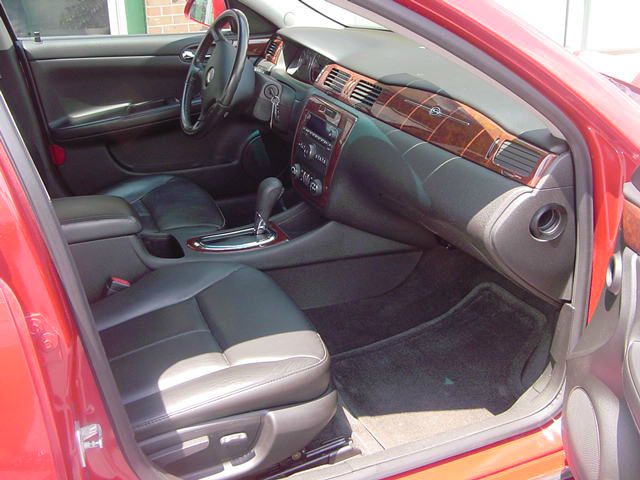 Chevrolet Impala S SUV Sedan