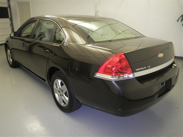 Chevrolet Impala 2008 photo 2