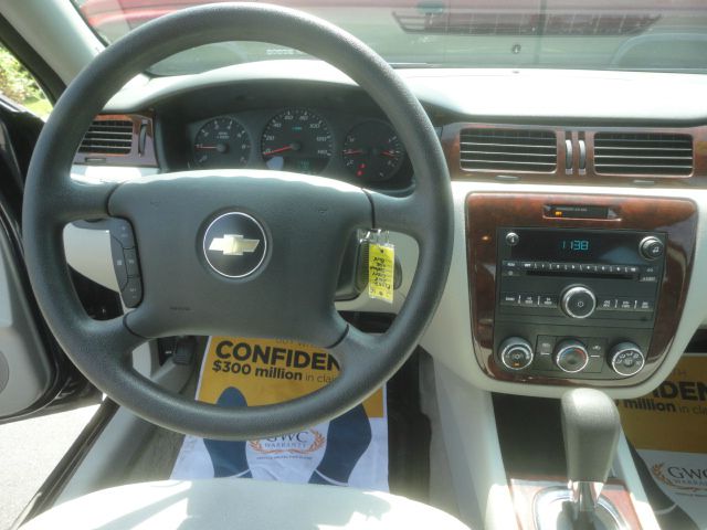 Chevrolet Impala 2008 photo 2