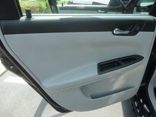 Chevrolet Impala 2008 photo 21