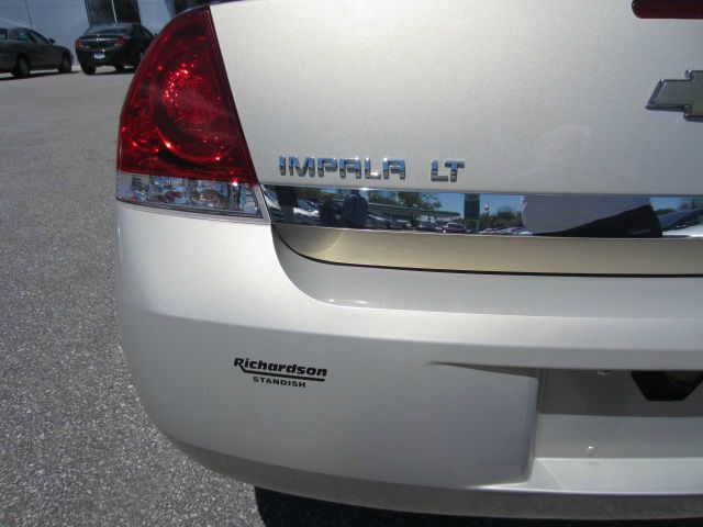 Chevrolet Impala 2008 photo 17