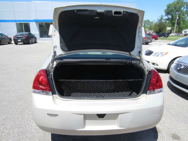 Chevrolet Impala 2008 photo 18