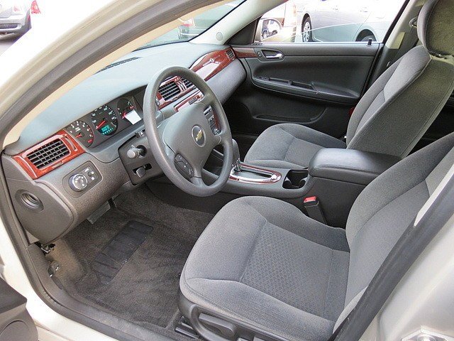 Chevrolet Impala 2008 photo 2