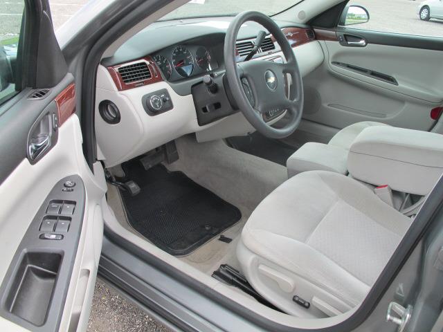 Chevrolet Impala SL1 Sedan